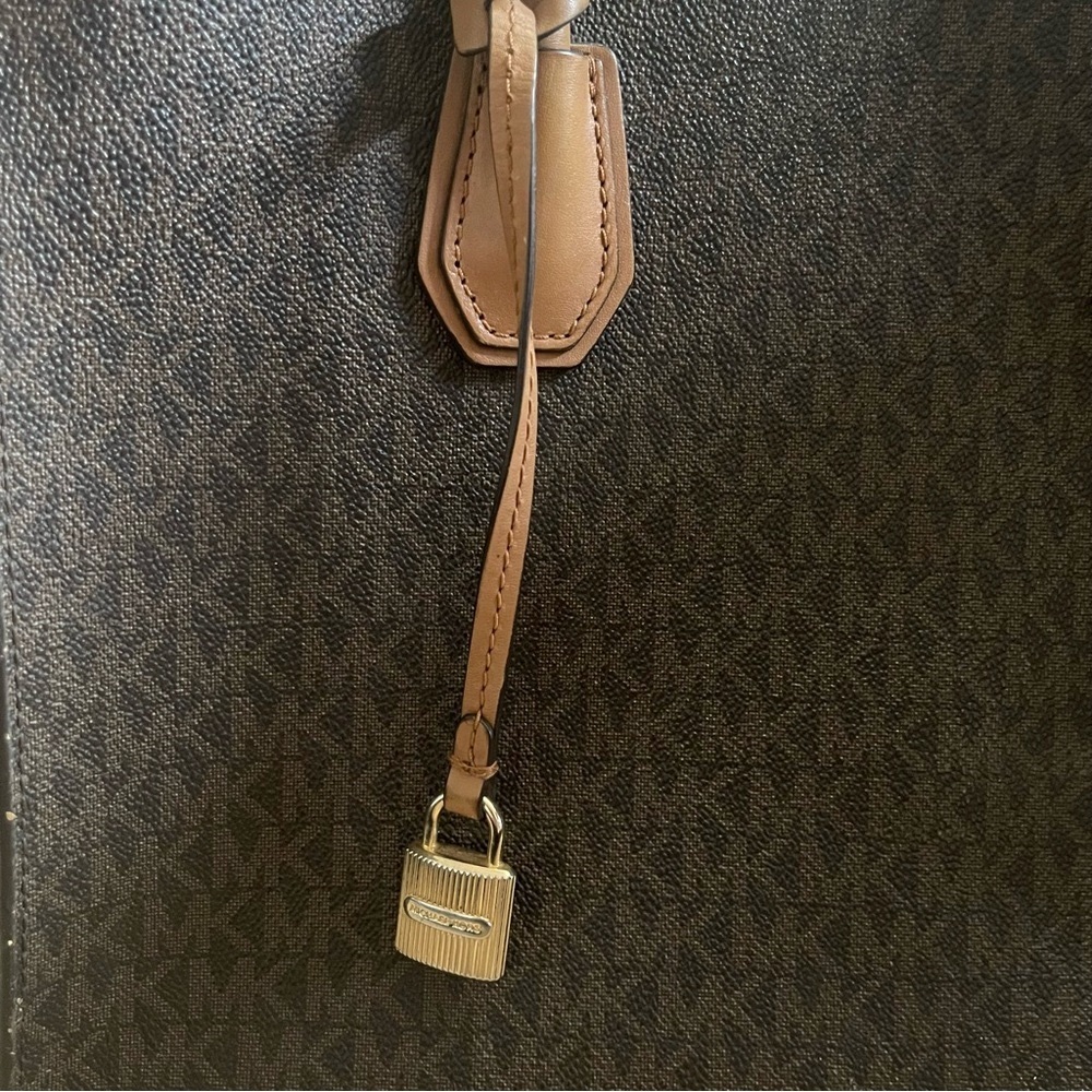 Michael Kors Brown and Tan Shoulder Bag with Structured Design - Picture 3 of 13